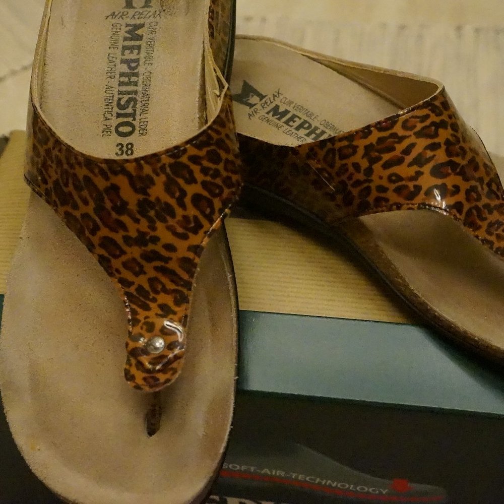 Mephisto  Acacia Jungle Print Sandals